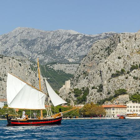 Hotel Villa Dvor (Adults Only) Omiš Екстериор снимка