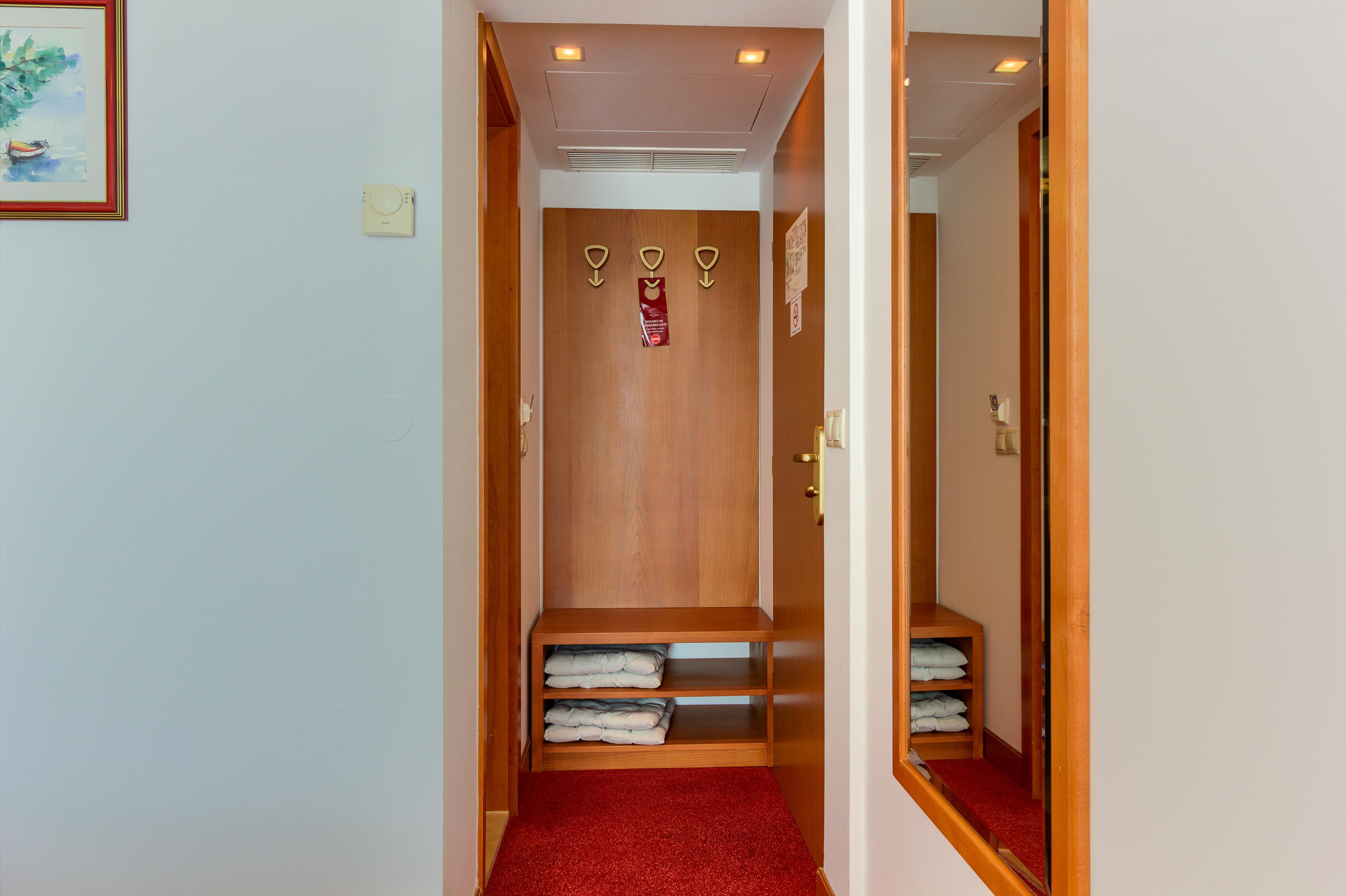Hotel Villa Dvor (Adults Only) Omiš Екстериор снимка